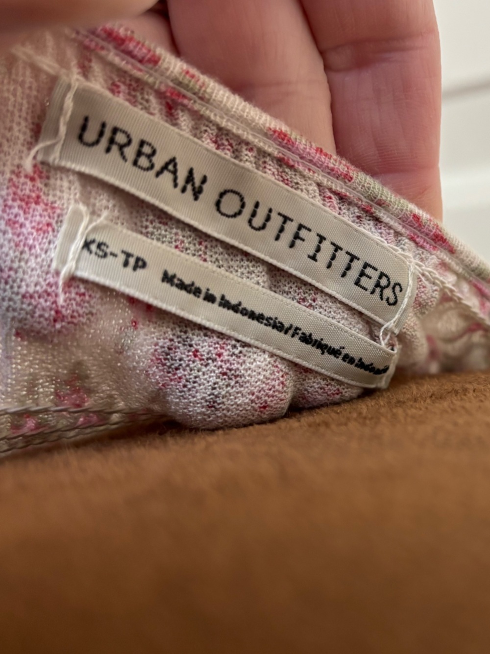 Urban Outfitters Floral Pink Smocked Crop Cami Top, size XS - Picture 8 of 10